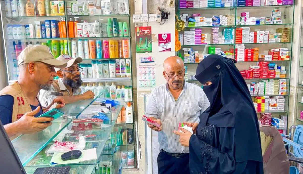 نزول فريق مشترك من الصحة والصناعة للرقابة على الأدوية في صيدليات مديرية صيرة