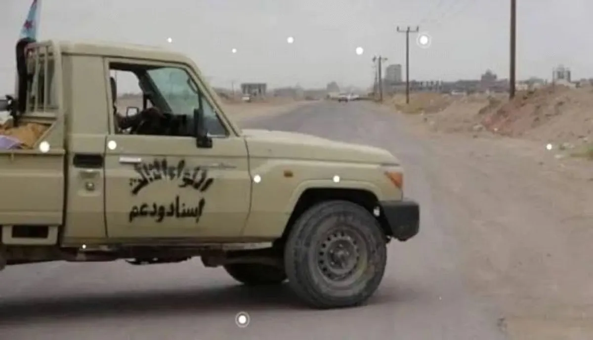مسلحون يقتلون ضابطاً في الحزام الأمني بأبين ويستولون على سيارته