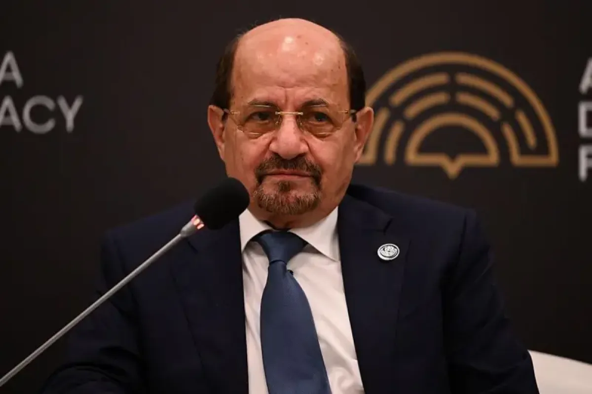 رئيس الوزراء وزير الخارجية: ملف الكهرباء على رأس أولويات الحكومة والدعم السعودي يدخل حيز التنفيذ لتأمين الوقود اللازم لتشغيل المحطات