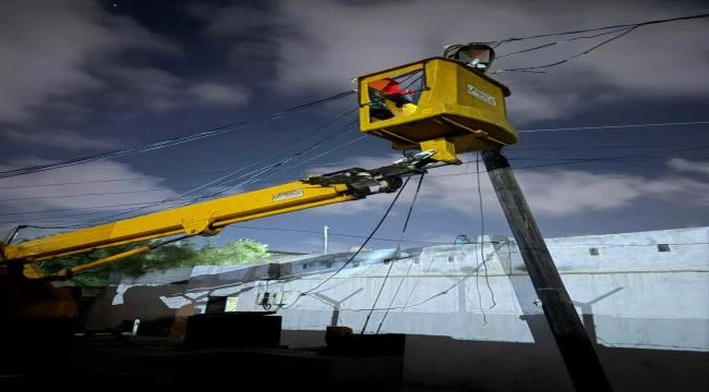 في ليلة العيد عمار عبيد البكري يضيء حي اللواء السادس