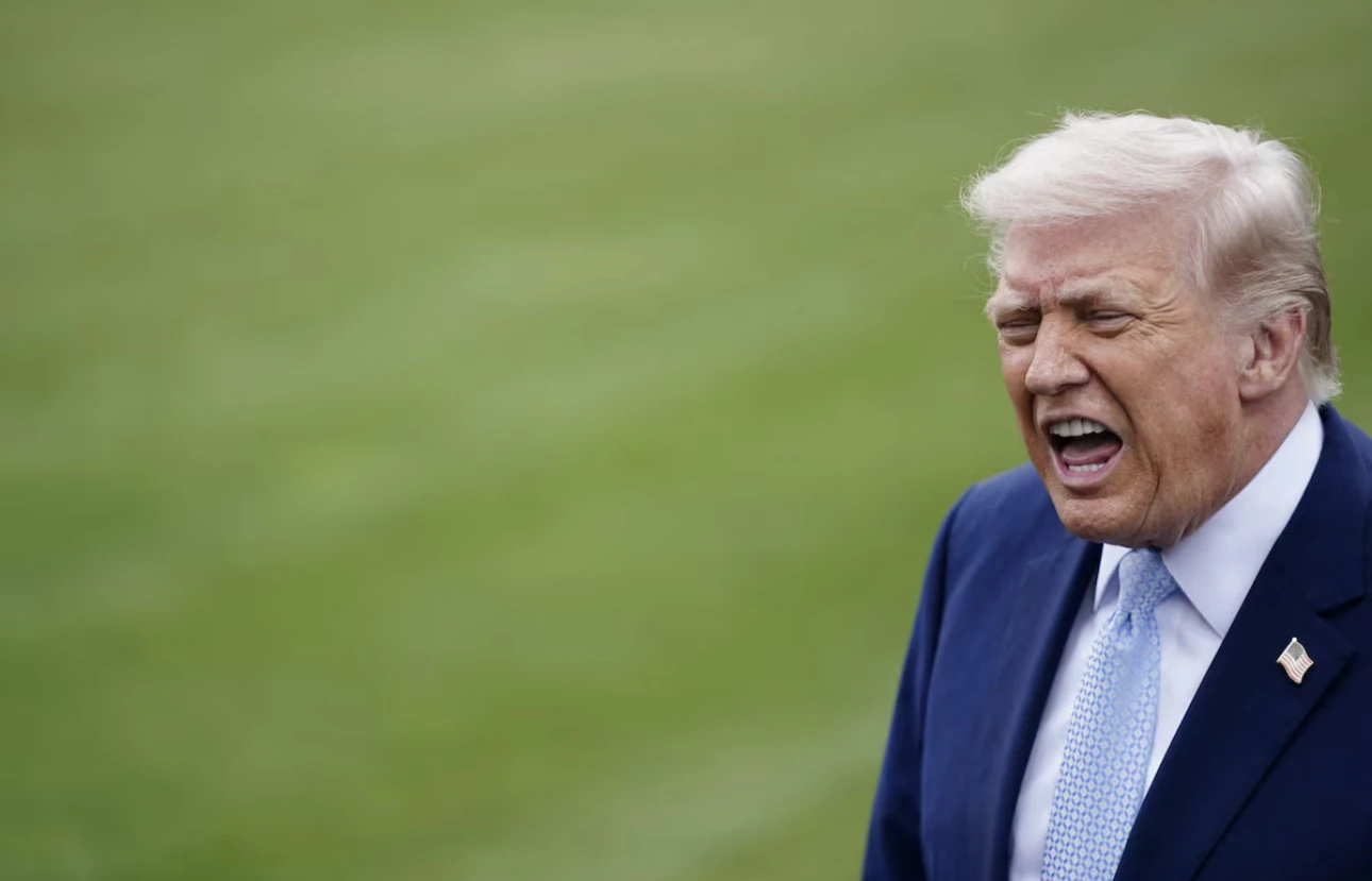 ترامب يهدد بقصف منشآت الطاقة الإيرانية إذا لم يُفتح مضيق هرمز خلال 48 ساعة