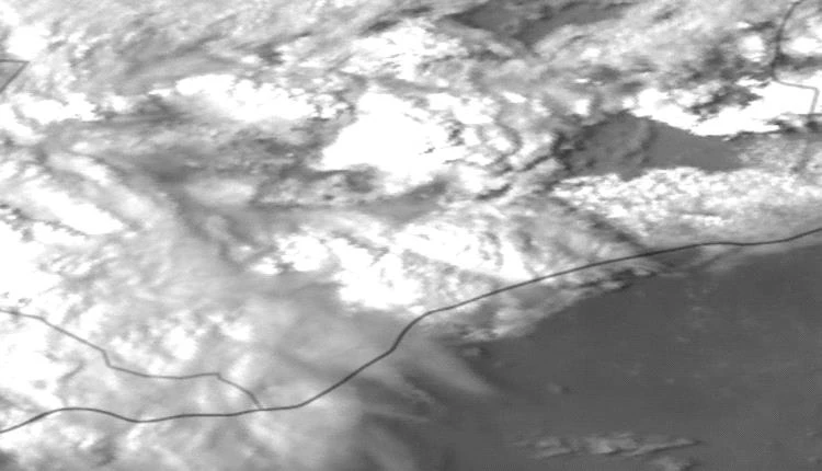 سلطة حضرموت توجه بمتابعة تأثيرات المنخفض الجوي والأحوال الجوية غير المستقرة