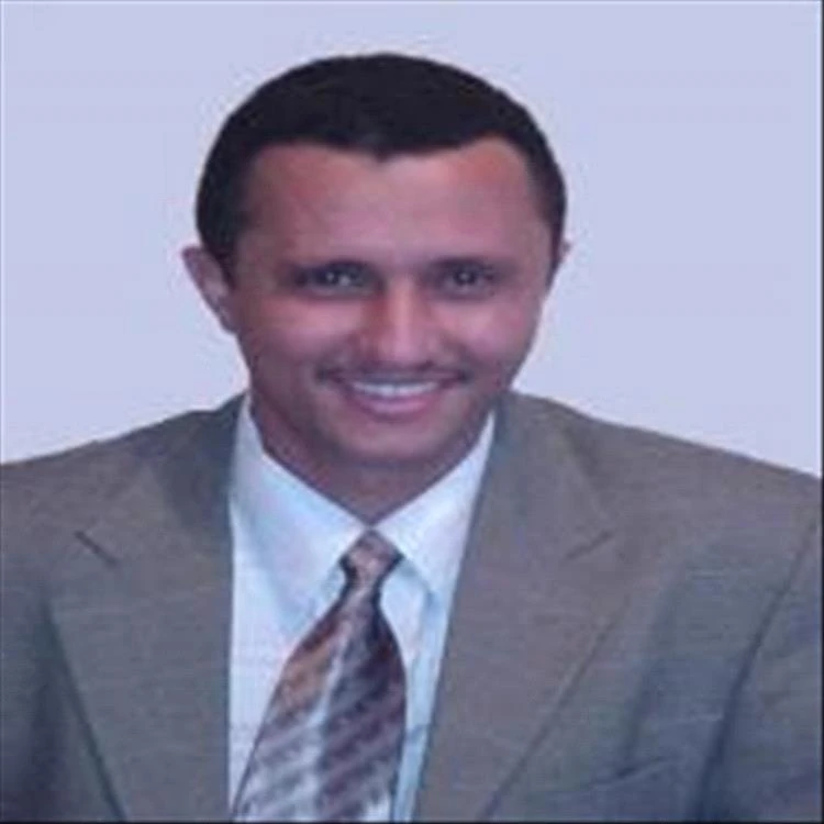 الدكتور عارف السقاف يحذر من تداعيات رفع سعر أسطوانة  على الاقتصاد الوطني