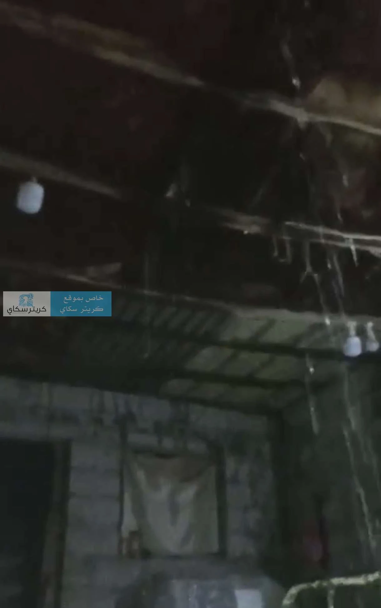 أمطار المنخفض الجوي تُغرق منازل بعدن وتخلّف أضراراً بالممتلكات