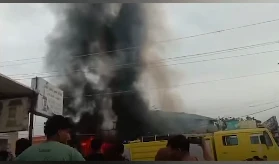 ماس كهربائي يتسبب بكارثة في ورشة صيانة بعدن