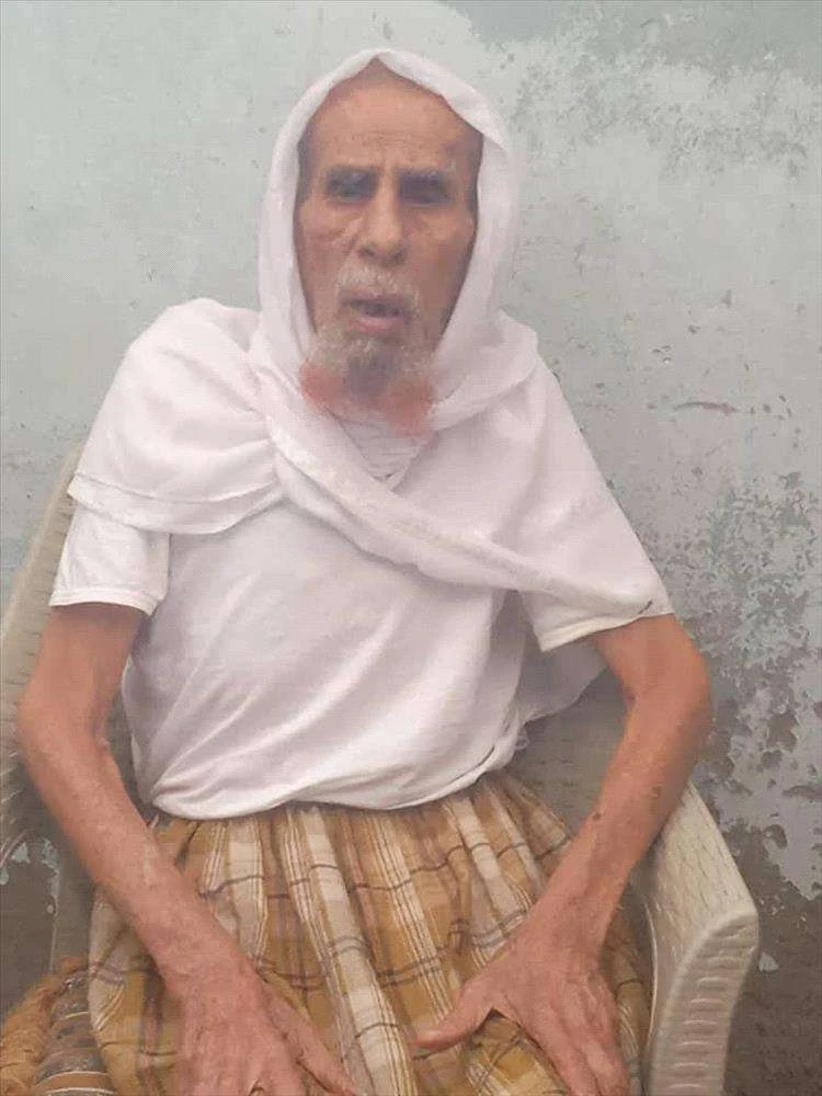 وفاة الحاج محمد صالح العزاني.. أحد روّاد مصفاة عدن وإرث مهني يخلّد تاريخه