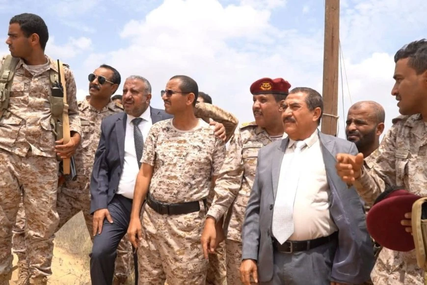 محافظ حجة يشدد على رفع الجاهزية للتعامل مع أي تصعيد من قبل مليشيات الحوثي الإرهابية