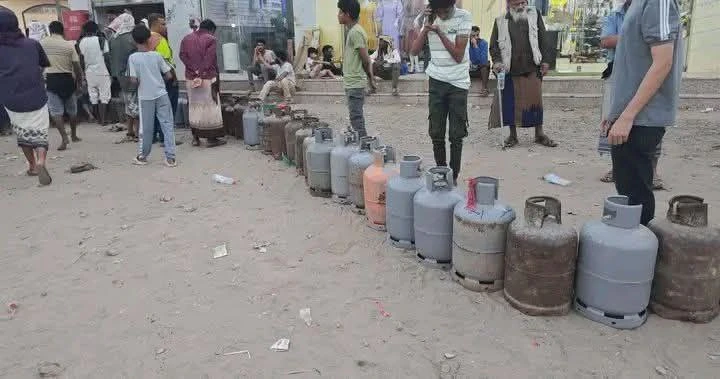 الحكومة تُجمّد العمل بالزيادة السعرية في مادة الغاز المنزلي بعد ساعات من إقرارها