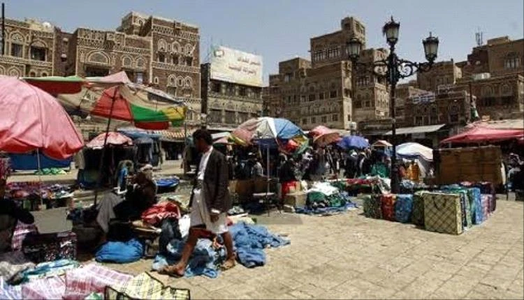 ضبط أربعيني متنكرا بملابس نسائية في صنعاء يرتكب أفعال مخلة بالآداب