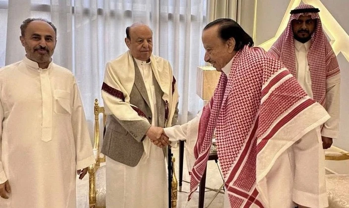 ظهور نادر للرئيس السابق هادي بالتزامن مع عيد الفطر المبارك