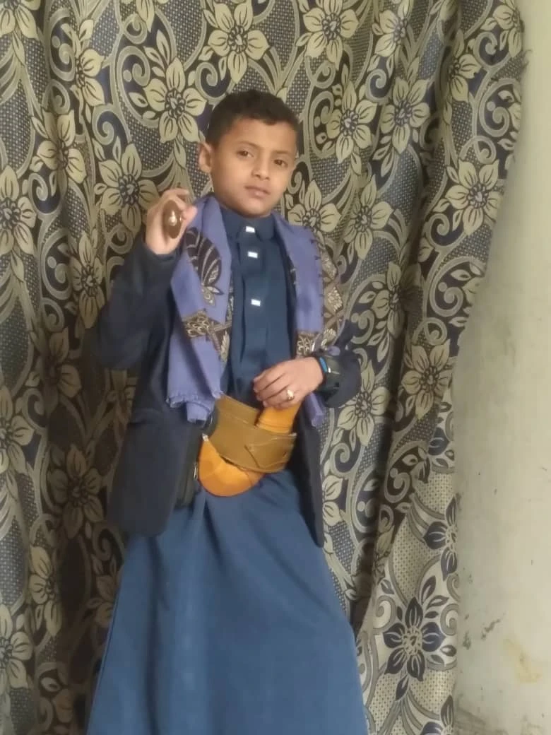 عشر سنوات خلف ”شباك الزيارة“.. نجل المعتقل المعيني يجدد نداء الإفراج عن والده مع حلول العيد