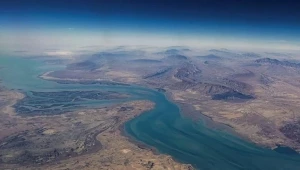 إيران: يمكن للسفن العبور من مضيق هرمز بالتنسيق مع طهران