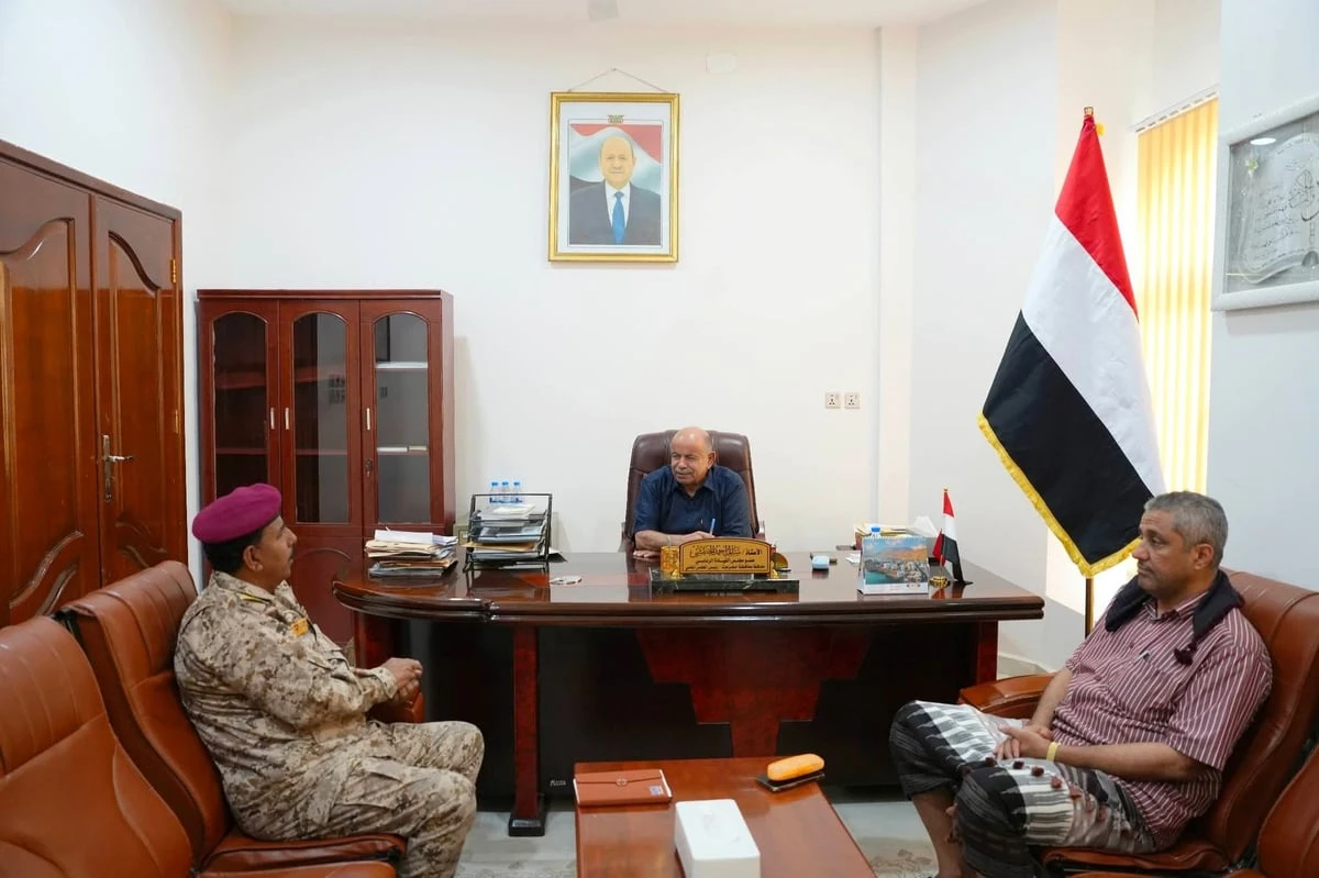 الخنبشي يوجه برفع الجاهزية واليقظة لمواجهة أي تحديات في حضرموت 