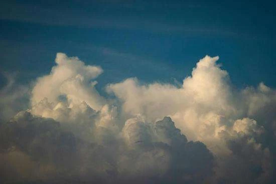 يحدث الآن .. توجه هذا الامر نحو باب المندب ورأس العارة