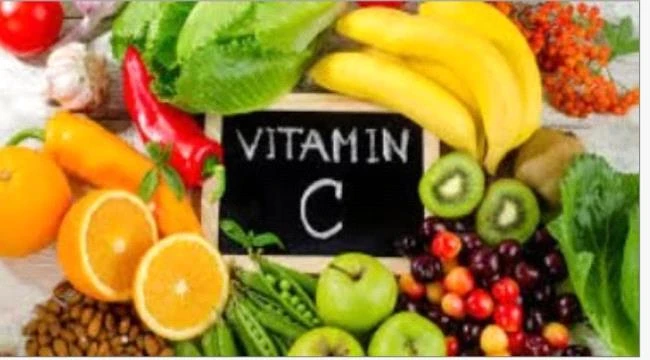هل يزيد فيتامين سي من خطر تكوين حصوات الكلى؟