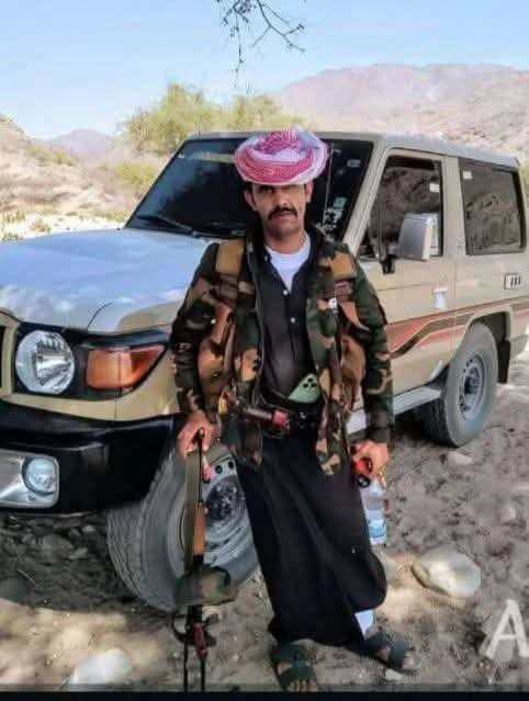 مقتل مواطن وإصابة آخر في معقل زعيم الحو ثيين