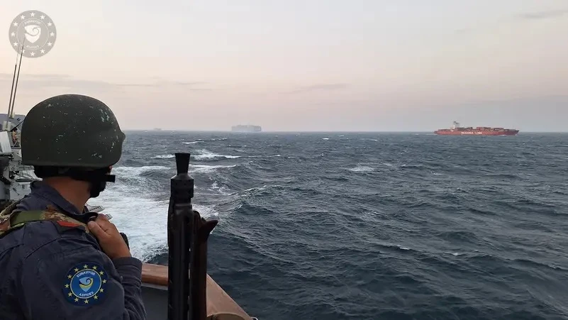 القوة الأوروبية تؤمن دفعة جديدة من السفن في البحر الأحمر.. حماية دولية للملاحة قبالة اليمن