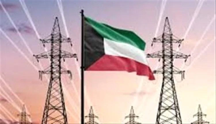 خروج 7 خطوط لنقل الكهرباء في الكويت جراء سقوط شظايا