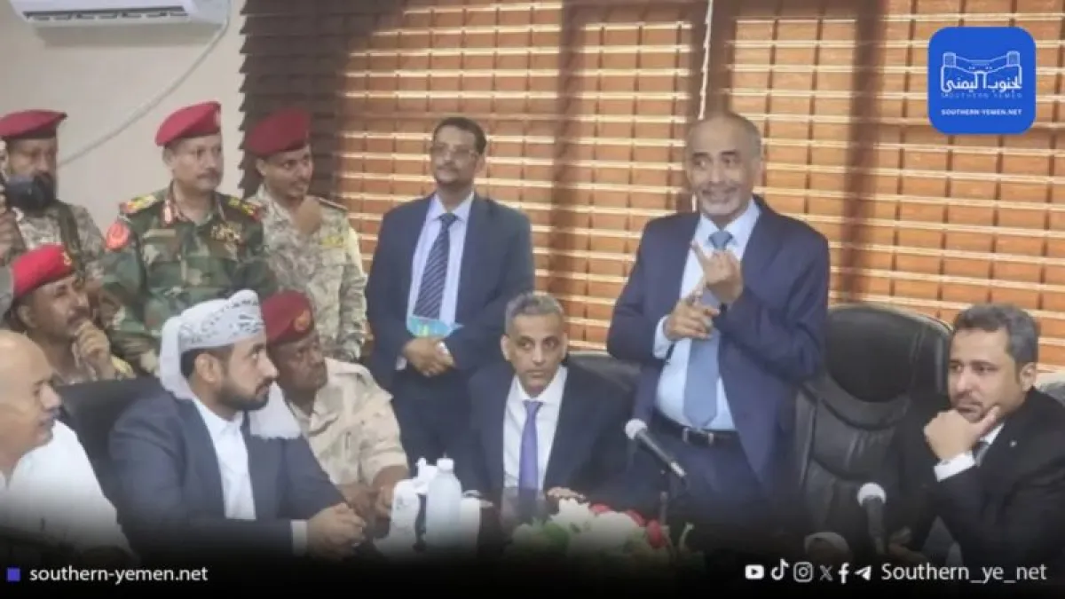 الصبيحي ينتقد غياب علم الجمهورية اليمنية في مرافق لحج ويؤكد الالتزام بالثوابت الوطنية