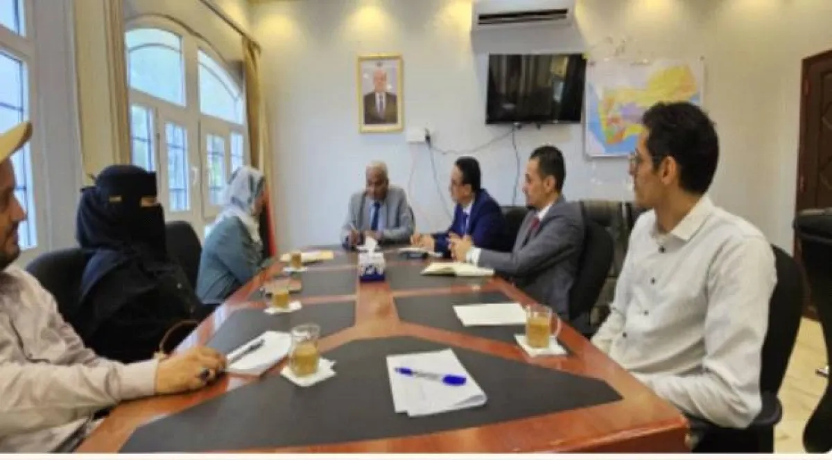 وزير الإدارة المحلية يناقش مع الجهاز المركزي للإحصاء آليات تطوير العمل الإحصائي