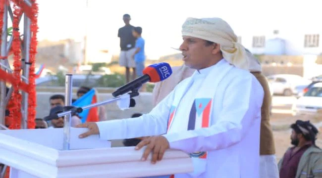 باكريت يكسر حاجز الصمت: "لا أعذار لمن أراد العودة"