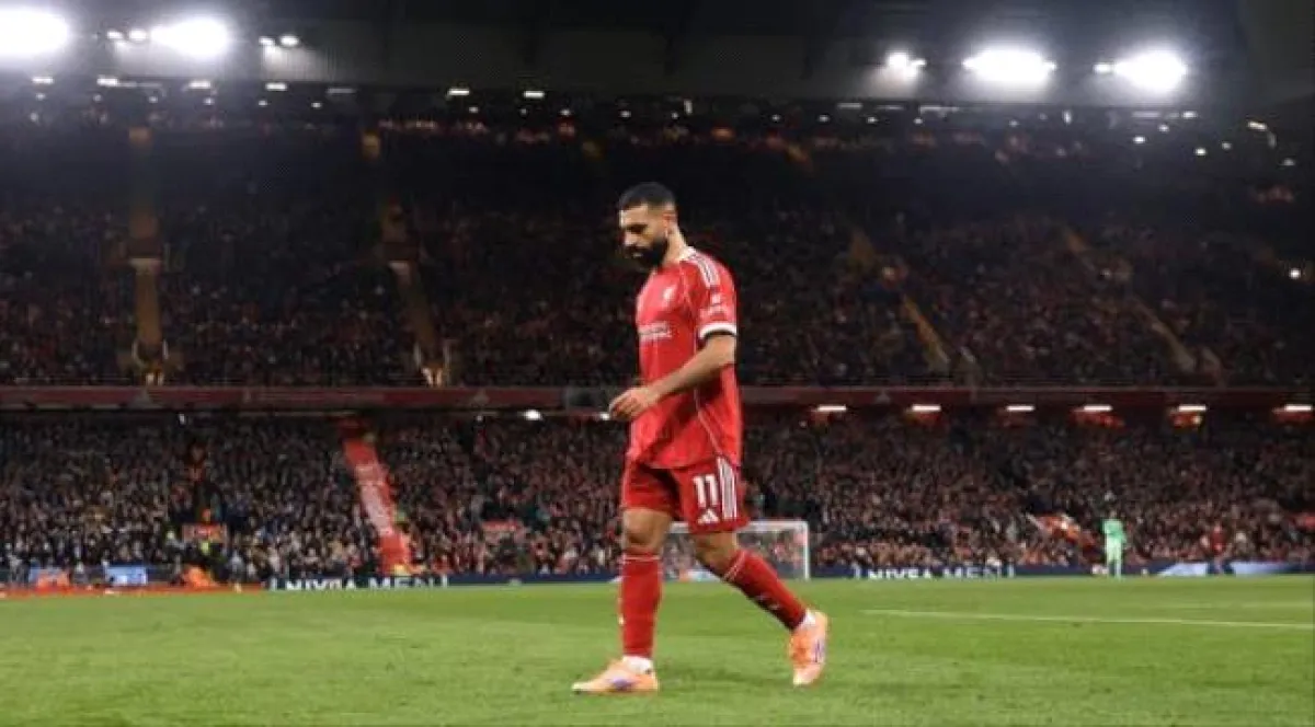 صلاح يعلن رحيله عن ليفربول في رسالة مفاجئة