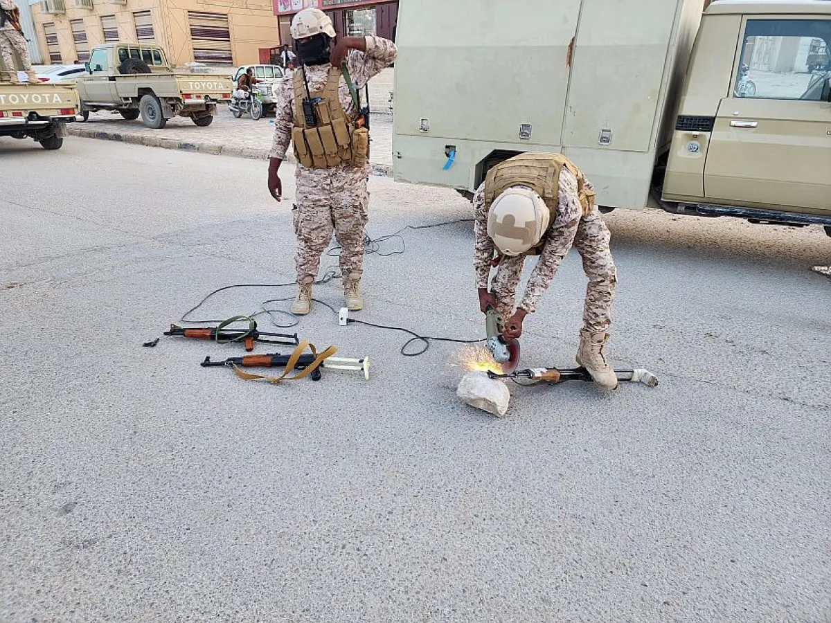 درع الوطن تشن حملة أمنية صارمة ضد حمل السلاح في سيئون لتعزيز الاستقرار