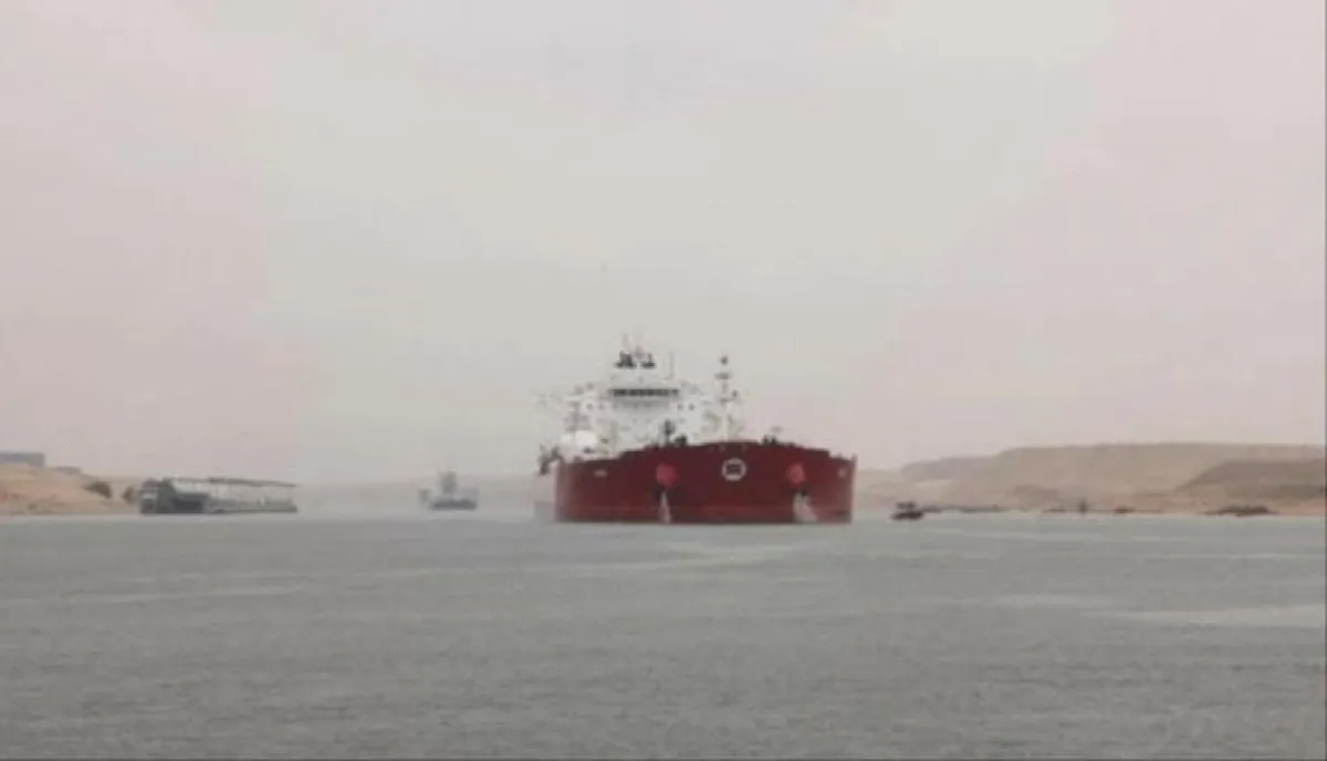 قناة السويس تؤكد: الملاحة تسير بشكل طبيعي