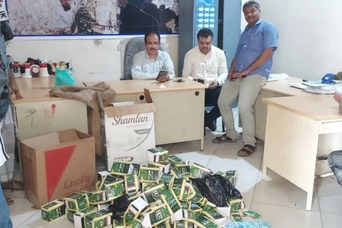 بعد مصادرتهم اليوم "200" باكت من شمة الحوت..مدير عام المنصورة يشيد بجهود قسم صحة البيئة في ضبط العديد من المخالفات