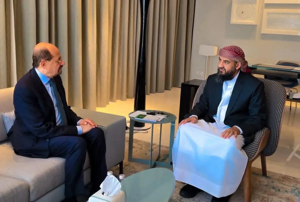 الزنداني في الرياض يستعرض نتائج اجتماعات مجلس الوزراء في عدن والبرنامج الحكومي للفترة المقبلة