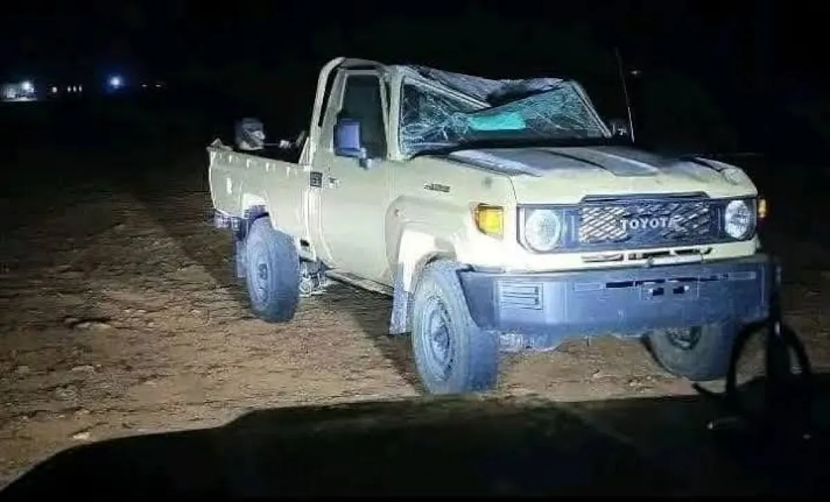 عاصفة قوية في صحراء حضرموت تودي بحياة جندي وتصيب العشرات