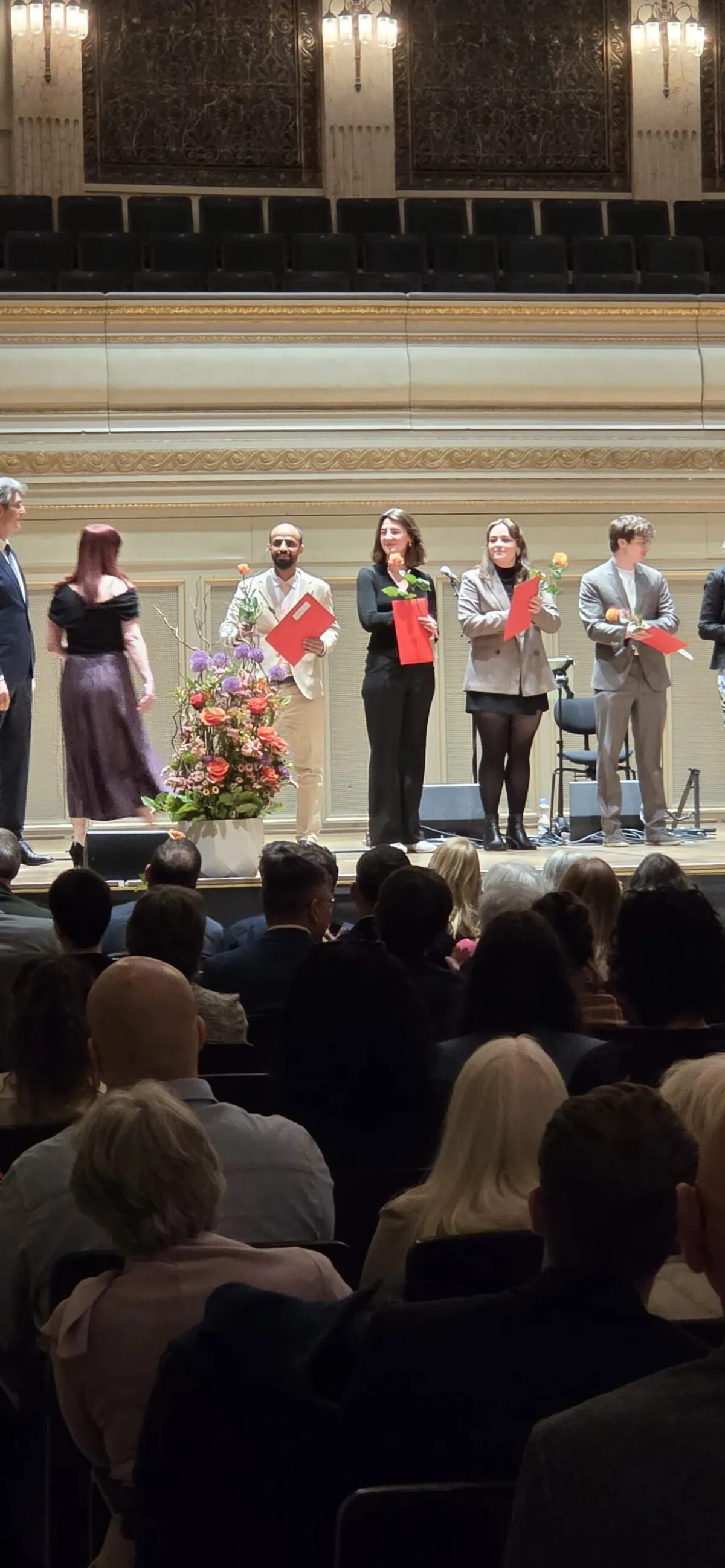 عن دراسته “حول الصحفيين اليمنيين في المنفى” ..  الزميل الصحفي صدام أبو عاصم ينال درجة الماجستير من جامعة بيرن السويسرية 