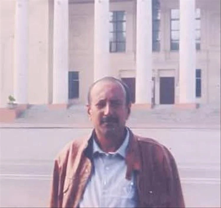 من ثورة أكتوبر إلى مقاومة 2015.. لحج تودع المناضل الشيخ محمد سعيد الوريري بعد مسيرة حافلة بالنضال والعطاء للوطن