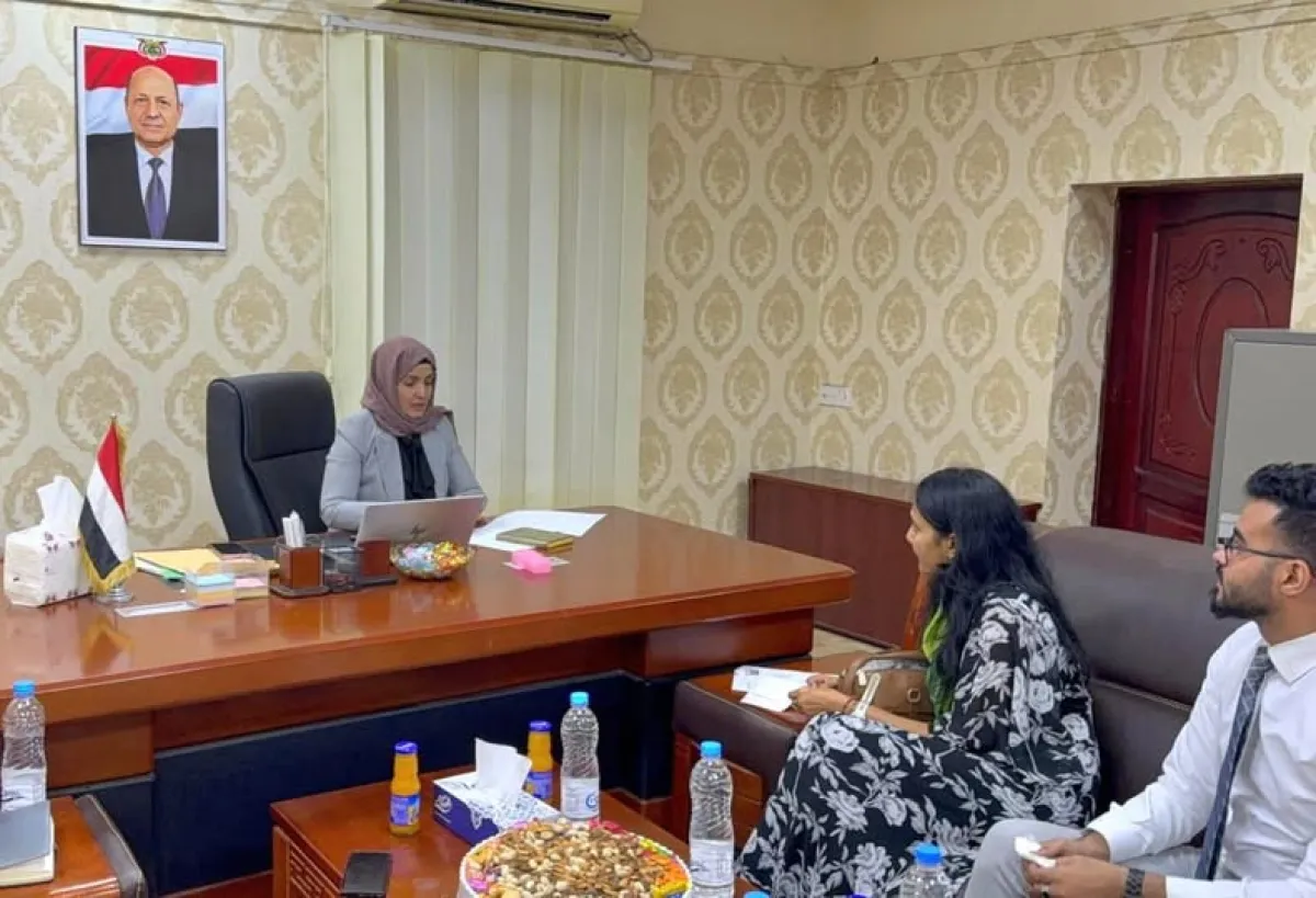 الوزيرة إشراق المقطري تبحث مع فريق عقوبات مجلس الأمن تعزيز التنسيق المشترك