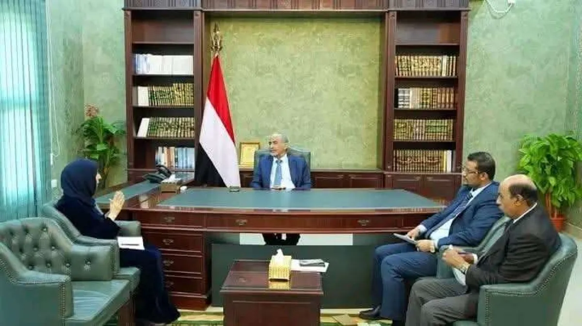 الفريق الصبيحي يحث على إزالة العوائق أمام العمل الإنساني في عدن