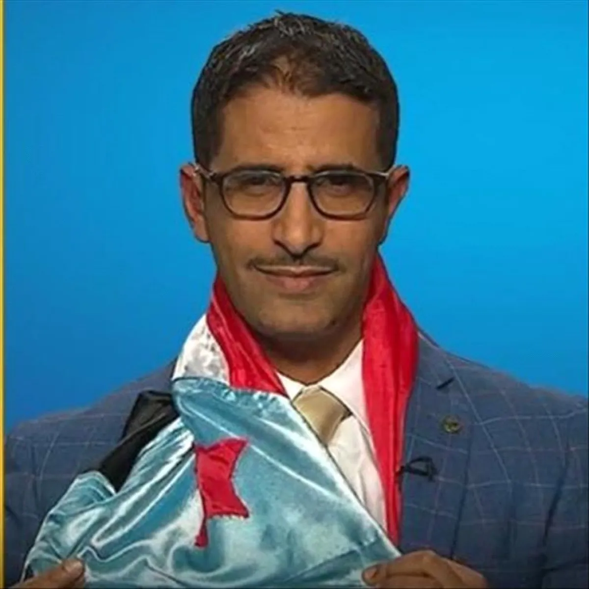 كاتب سياسي يحدد تحديات المرحلة أمام الجنوبيين ويدعو لإصلاح مساري الحوار والانتقالي