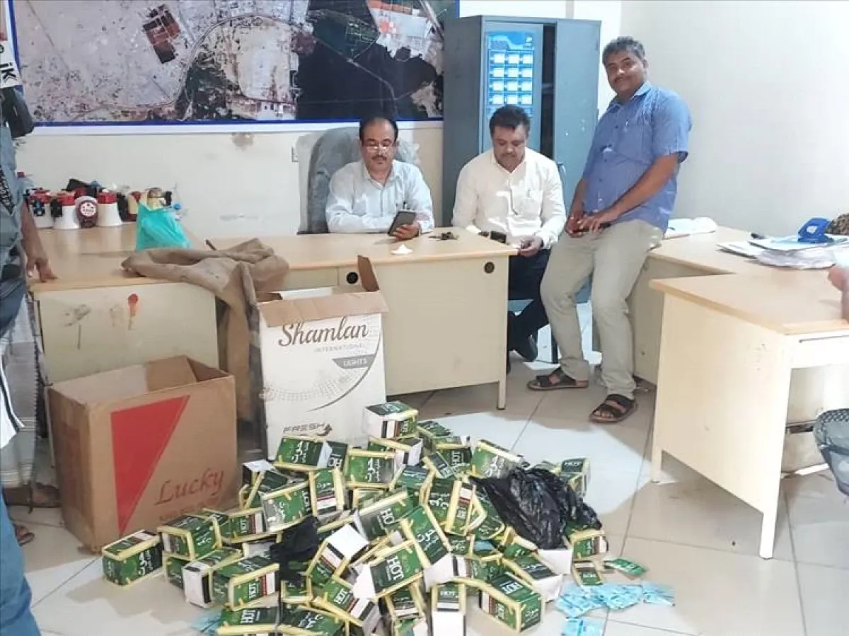 بعد مصادرتهم اليوم "200" باكت من شمة الحوت..
مدير عام المنصورة يشيد بجهود قسم صحة البيئة
 في ضبط العديد من المخالفات