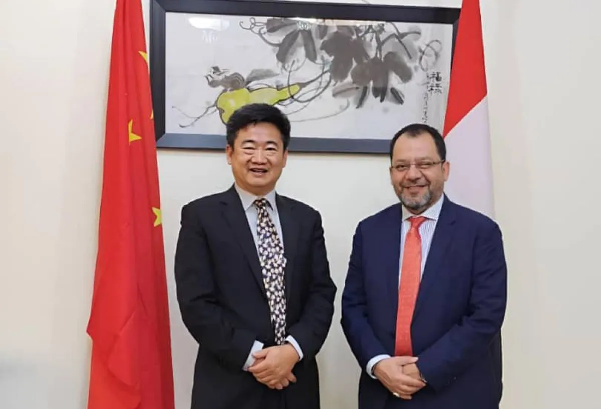 الوزير الكاف يبحث مع القائم بأعمال السفارة الصينية دعم قطاع الكهرباء