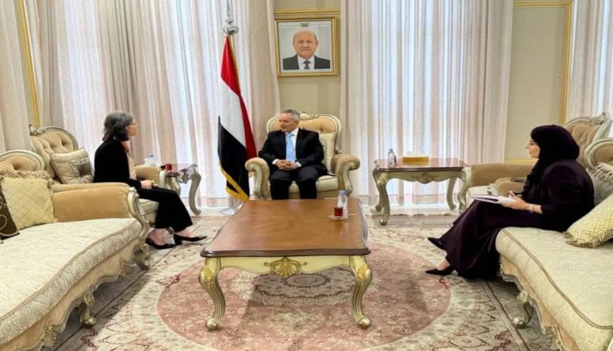 اليافعي يبحث آليات دعم التمكين الاقتصادي مع السفيرة الفرنسية