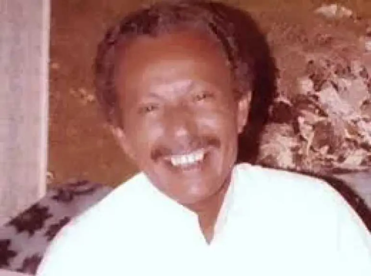 فضيحة في تعز.. لماذا ألغى مكتب الثقافة احتفالية محمد سعد عبدالله؟