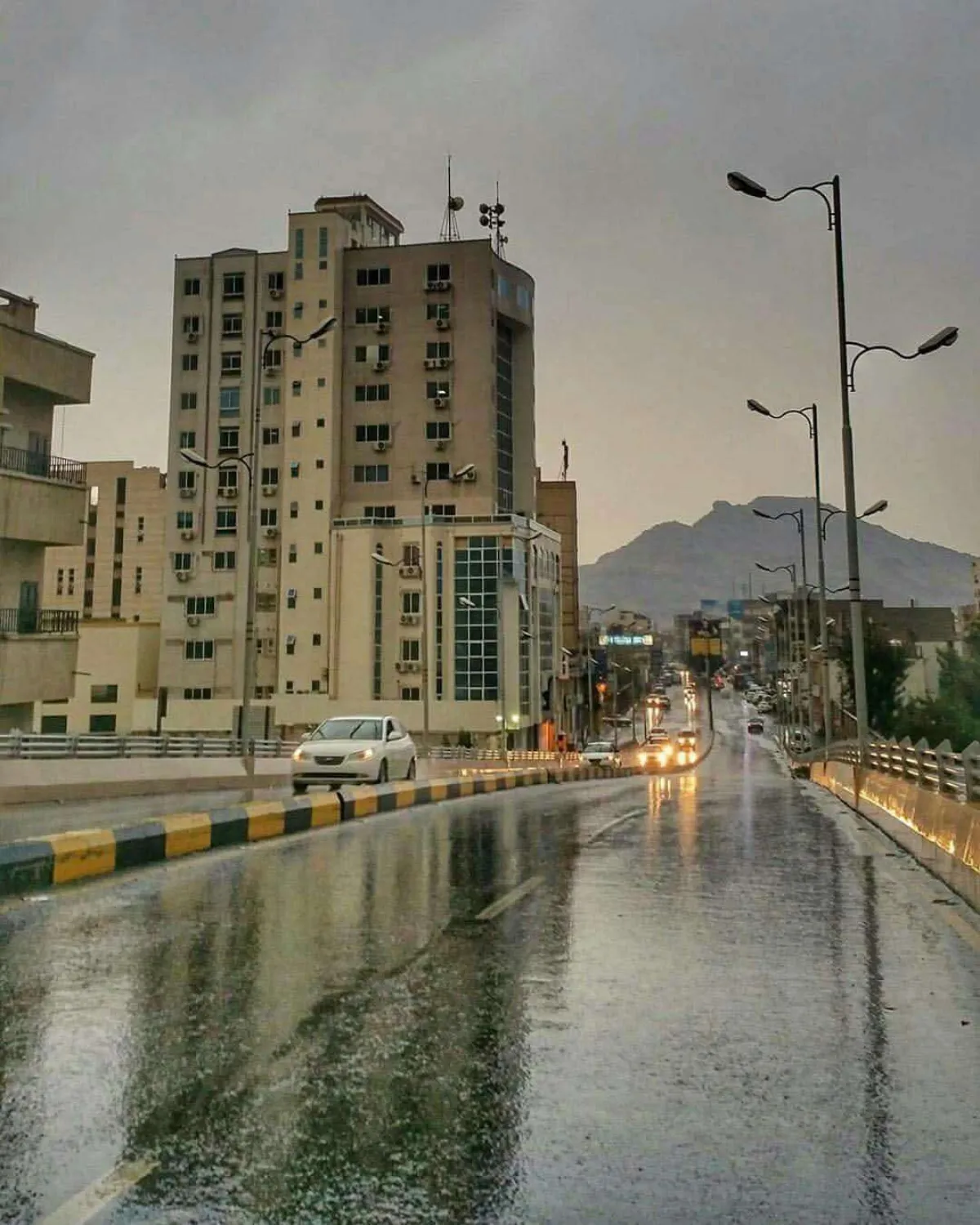 الفلكي محمد عياش يتوقع حدوث هذا الامر خلال الأيام القادمة