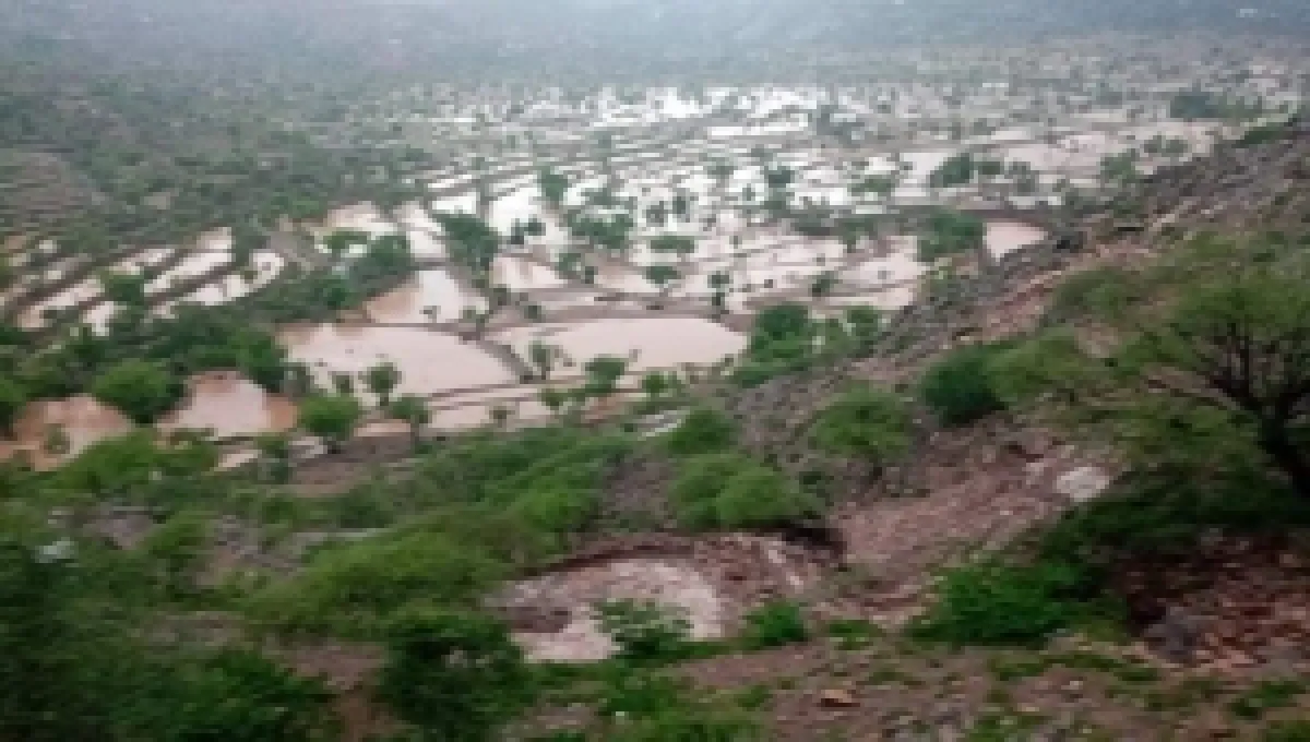 الأرصاد يتوقع هطول أمطارا ورياحاً شديدة بعدد من المحافظات اليمنية