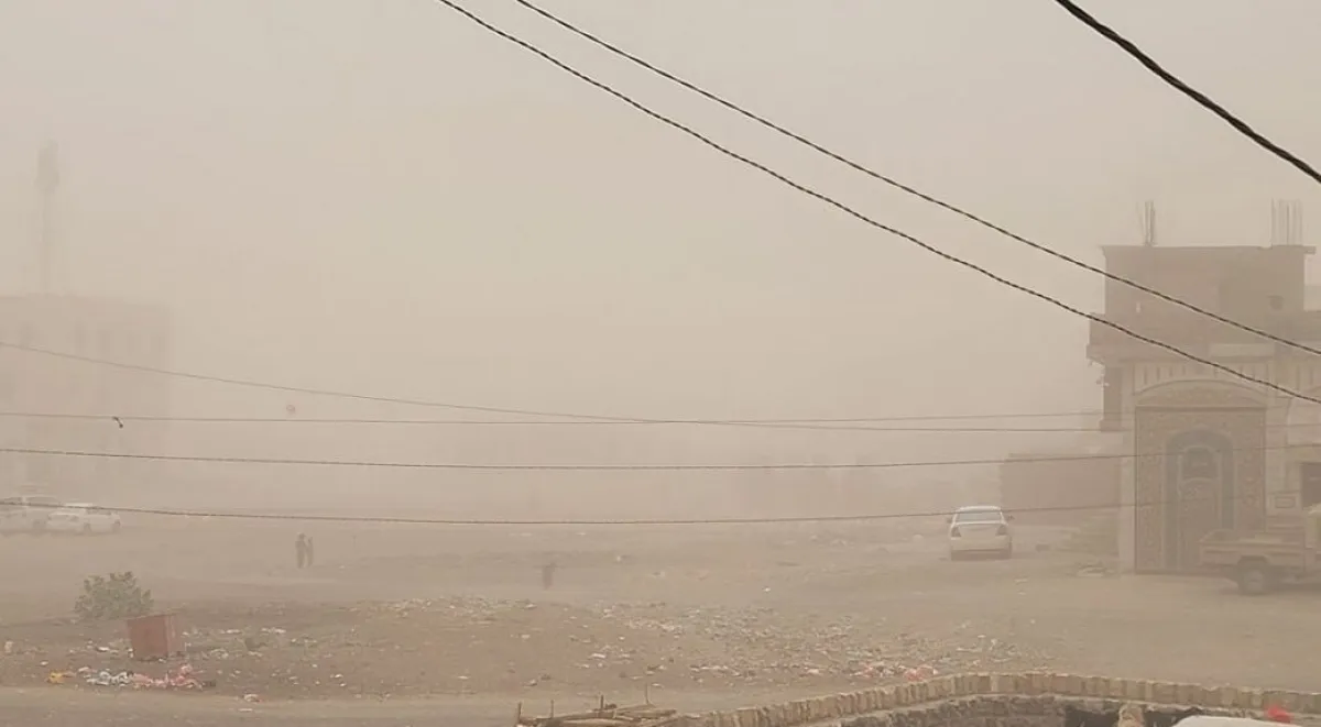 نداء استغاثة لإنقاذ نازحين دمرت عاصفة رعدية مخيماتهم بمأرب