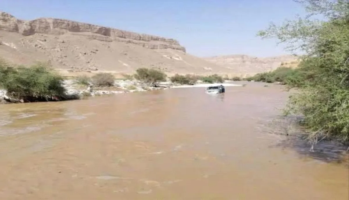 حضرموت تحت تأثير أمطار غزيرة وعواصف رعدية وسط مخاوف من السيول