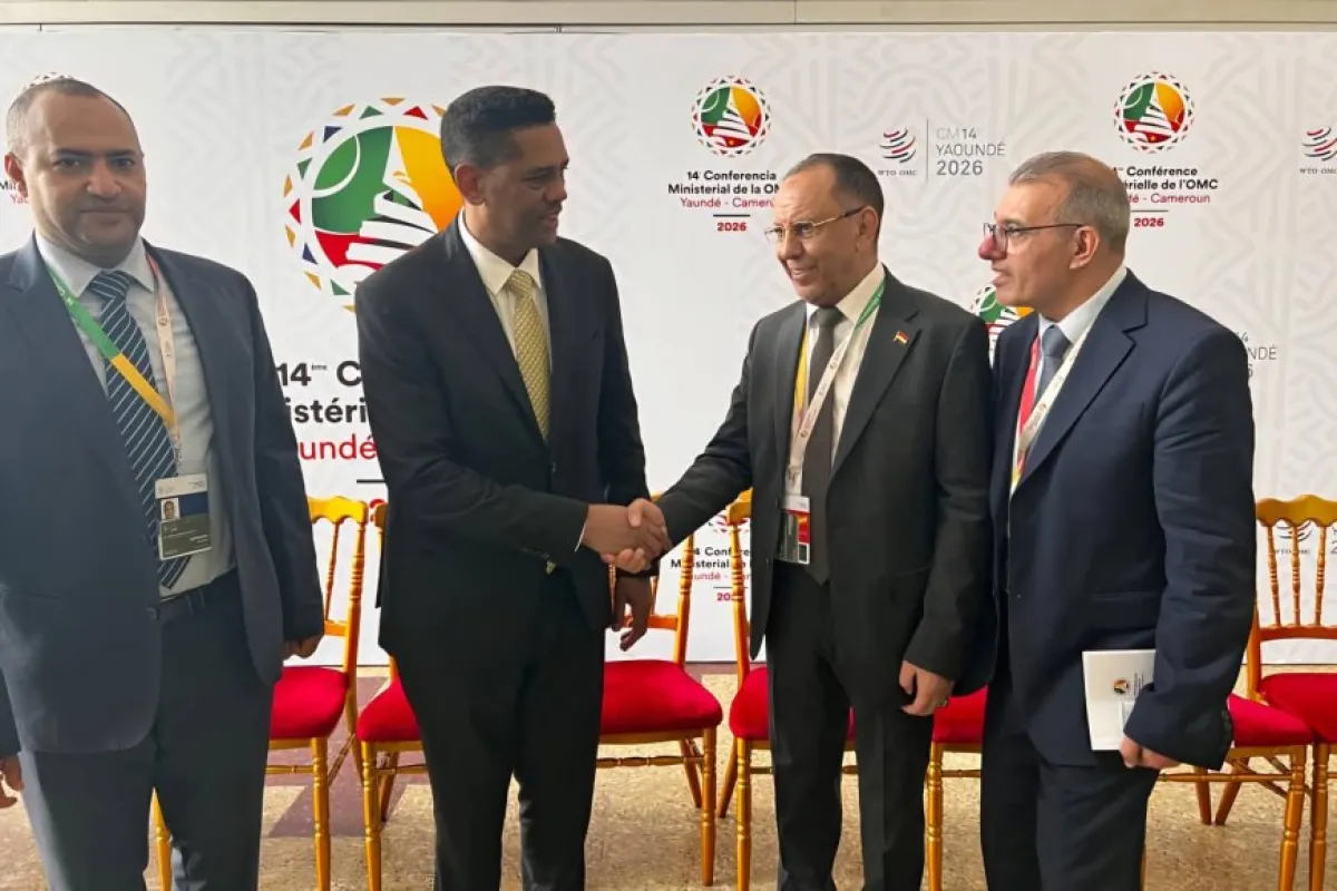 وزير الصناعة والتجارة ونظيره الإثيوبي يبحثان تعزيز الشراكة الاقتصادية وتوسيع التبادل التجاري