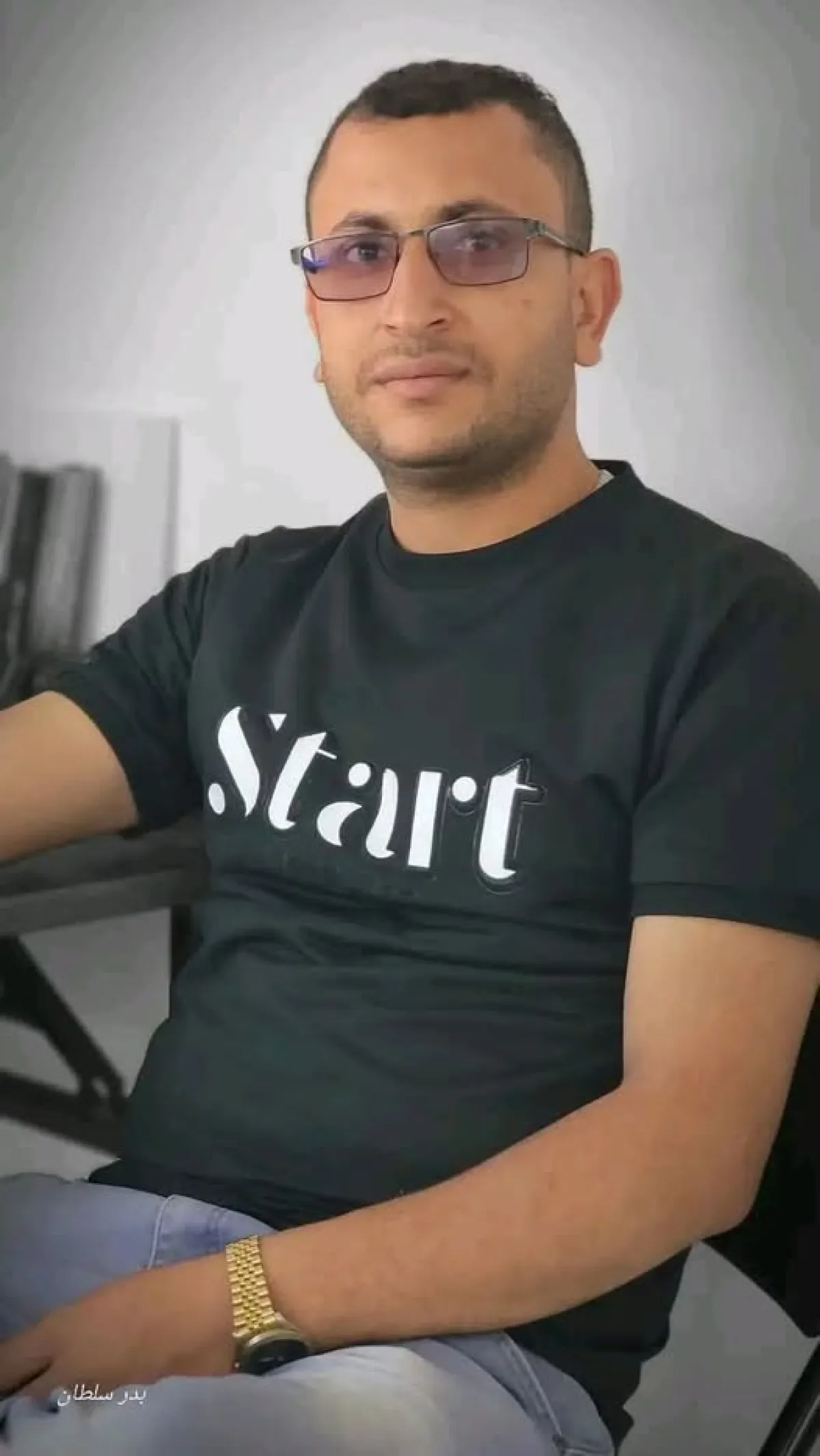 مقتل صحفي في تعز بعد إصابته برصاص مسلحين