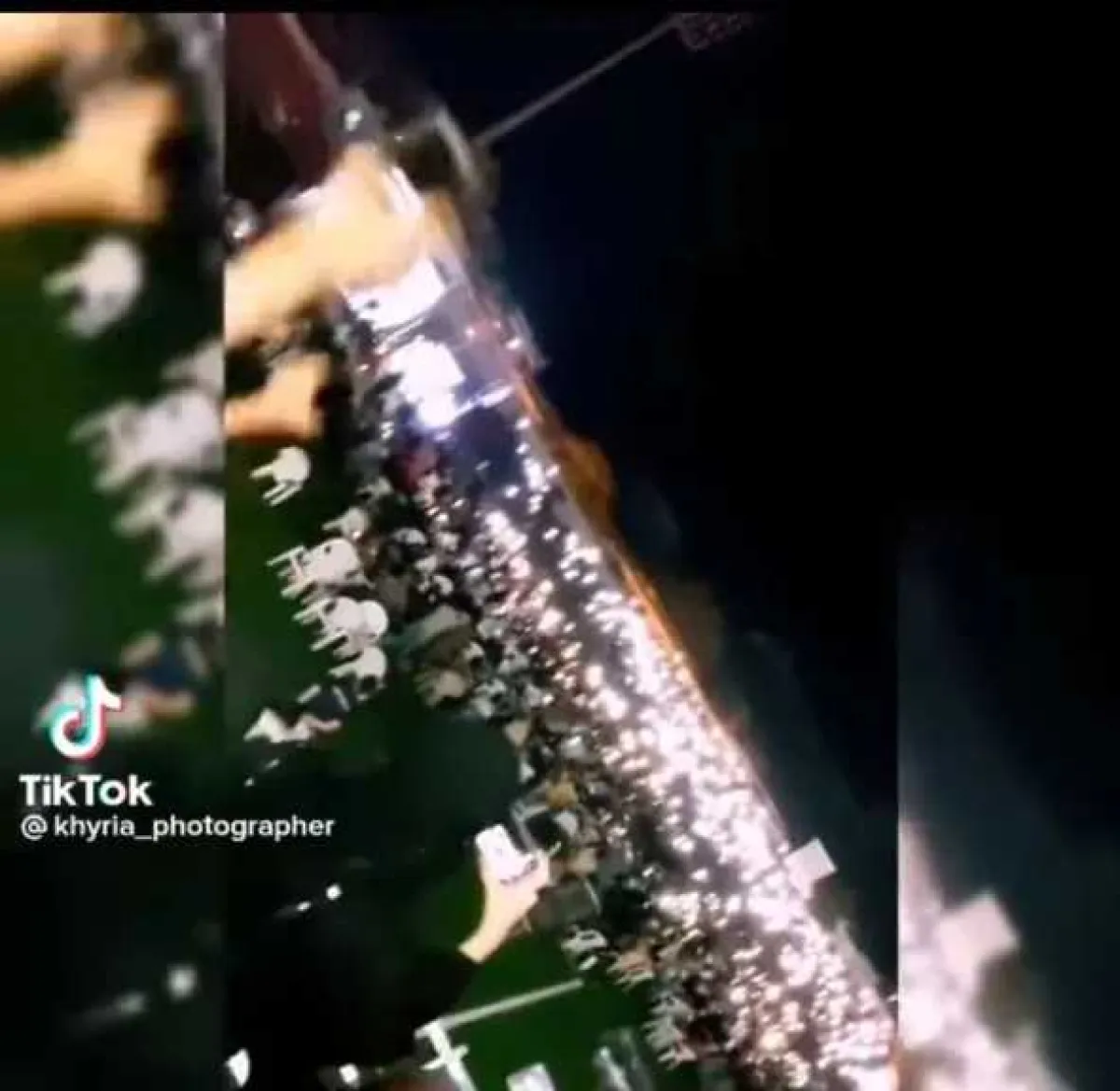 عدن تشهد زخماً جماهيرياً غير مسبوق.. انطلاق ”حفل سبيستوني 2” يغرق ملعب الحبيشي وشوارع كريتر في بحر من البشر