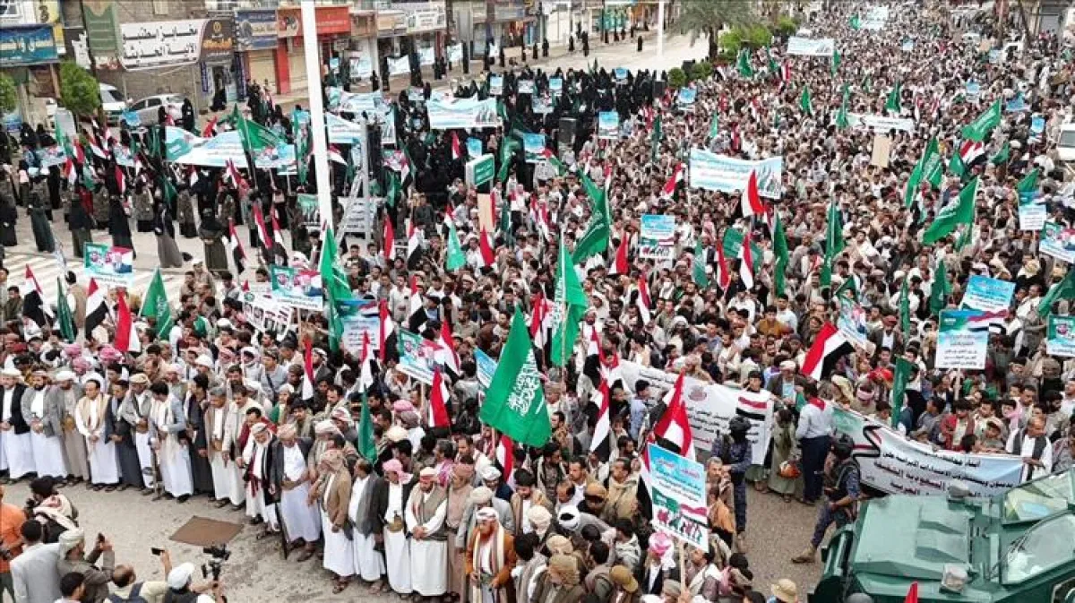 مأرب تشهد أكبر تظاهرة تتضامن مع السعودية والخليج وتندد بالاعتداءات الإيرانية