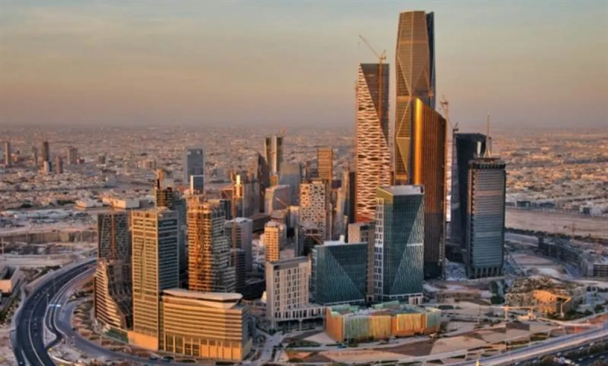 هجوم جوي على الرياض.. الدفاع السعودية تعترض صواريخ باليستية ومسيّرات مفخخة وتكشف تفاصيل التصدي