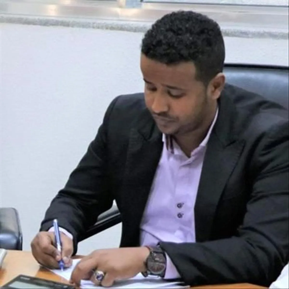 راسخ بامسلم: الكيل بمكيالين يُمارس على محمود الصبيحي دون غيره